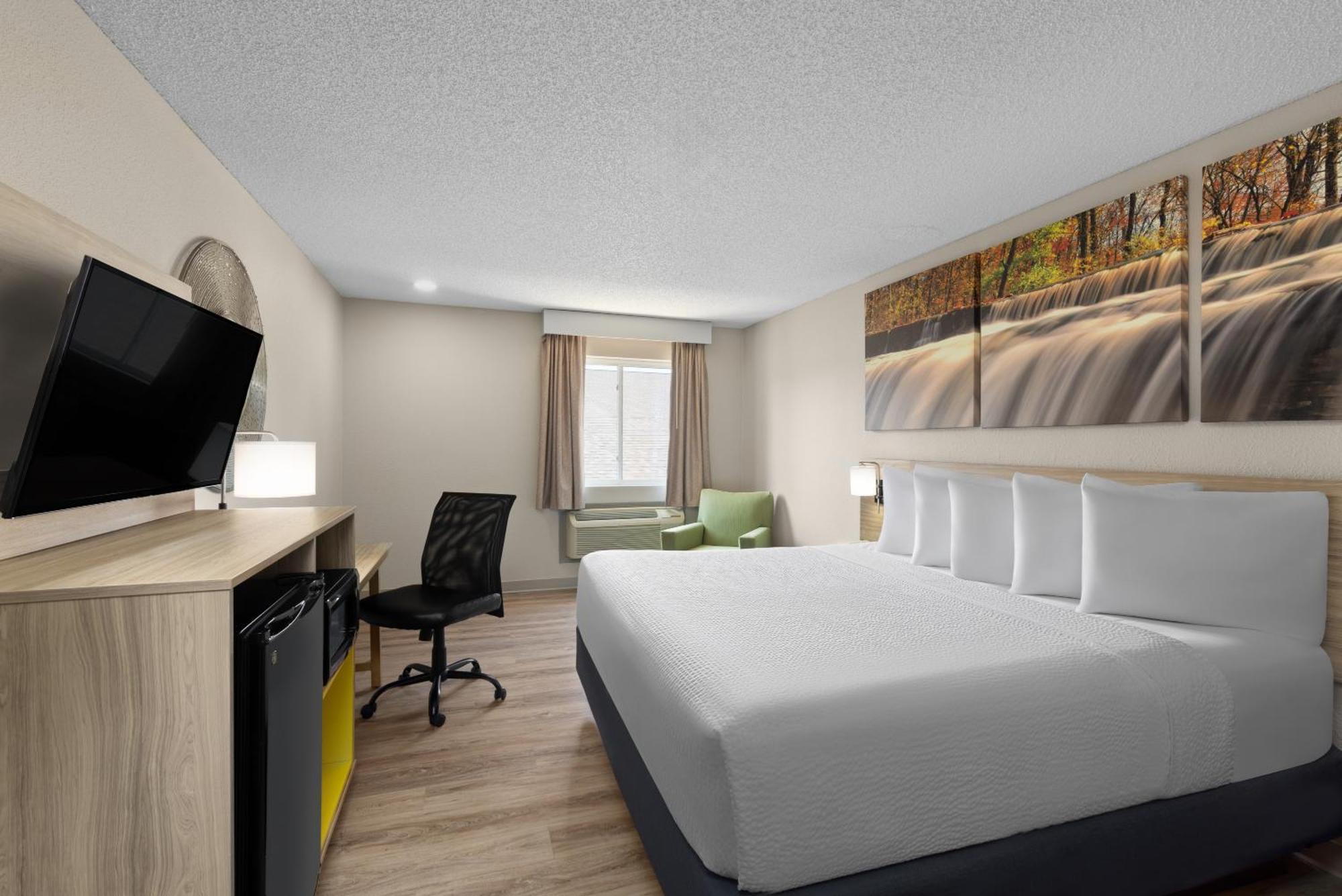 Days Inn By Wyndham Carthage Ngoại thất bức ảnh